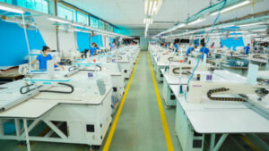 Sản xuất tăng lương công nhân chuyền may