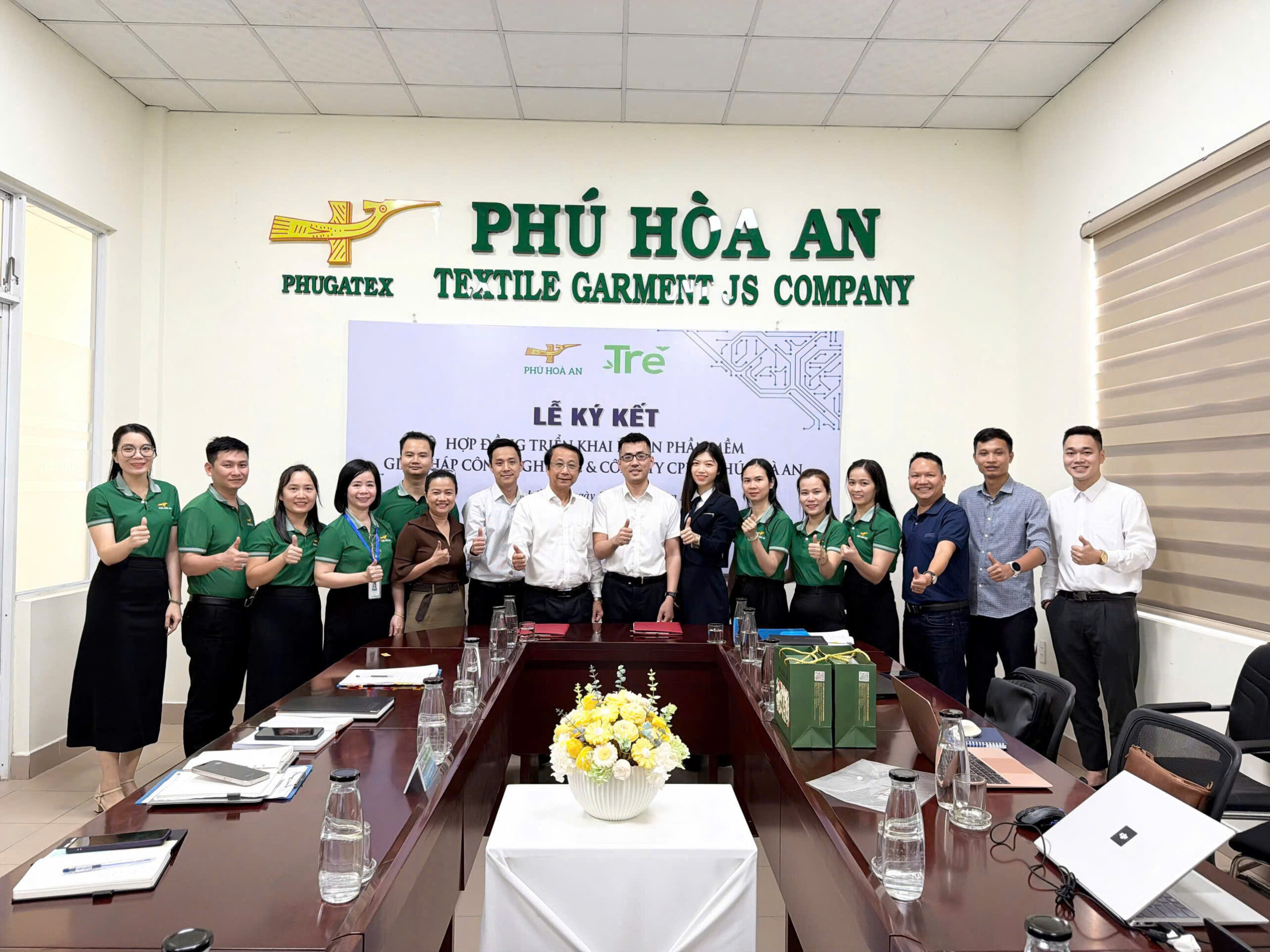 Tre ký kết hợp đồng